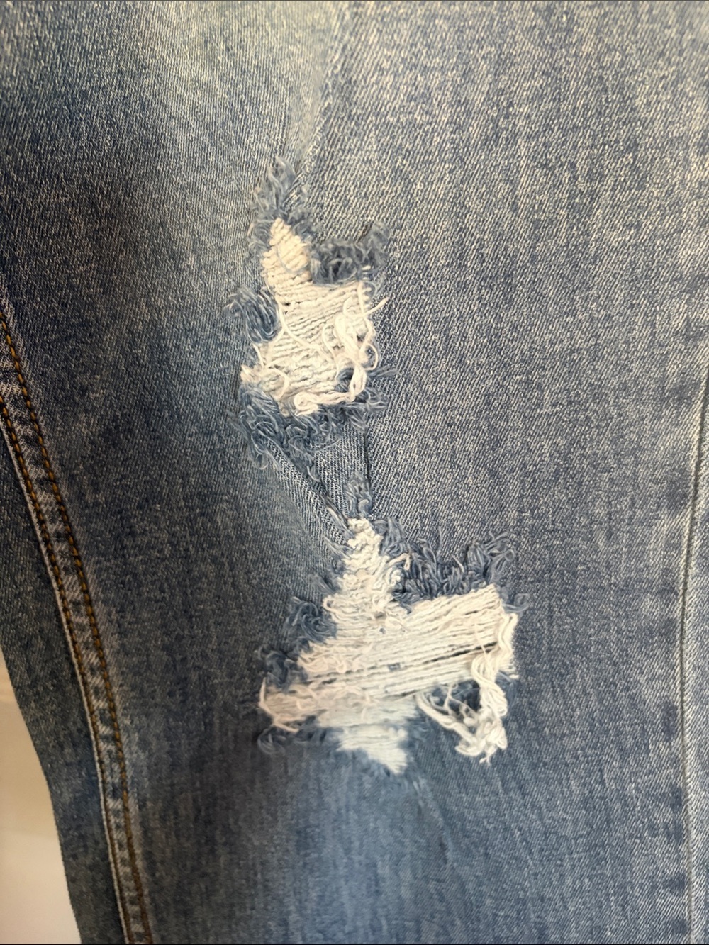 Kids Distressed Wide-Leg Jeans in Mid Blue - Picture 6 of 13